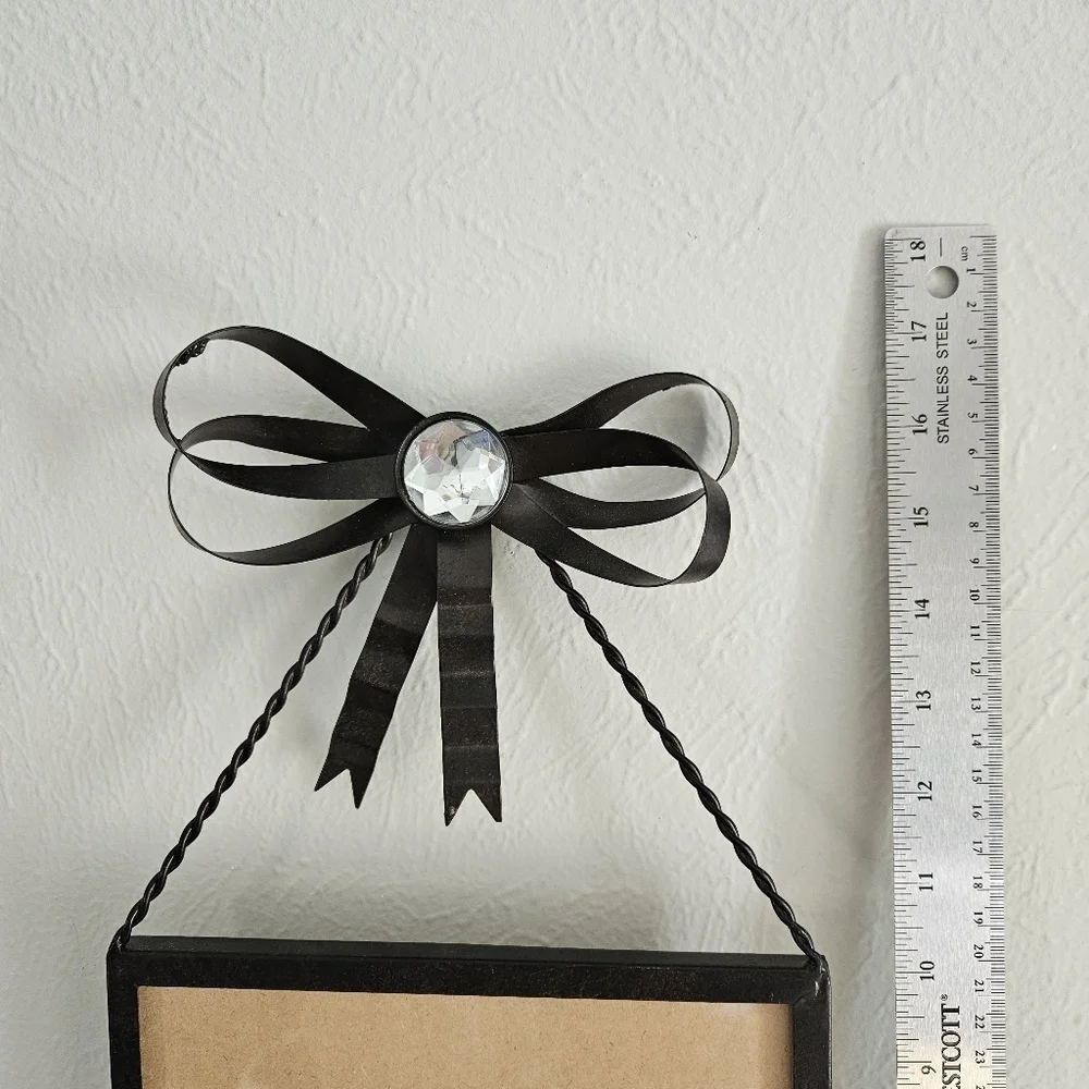 NWT Hobby Lobby Black Frame With  Bow Hook